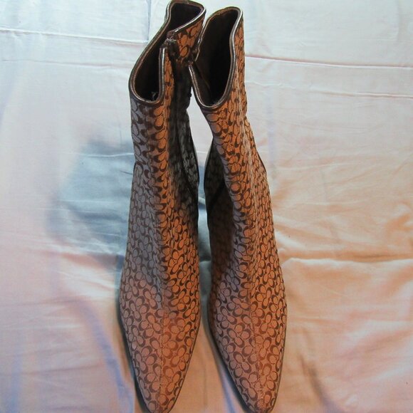 Womens Coach Jeri Mini Logo Side Zip Boots / Heels Sz 7.5 B - Picture 2 of 8